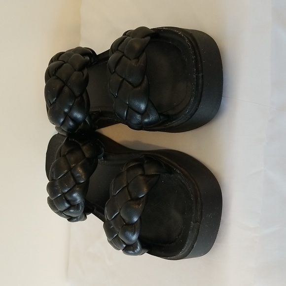 black braided platform sandals - Picture 2 of 7